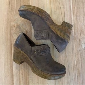 Born leather clogs